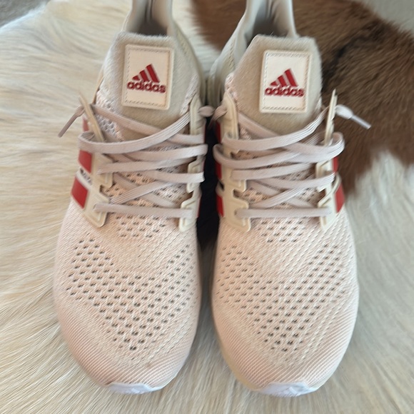 Adidas Ultraboost Size 12 - Picture 6 of 10